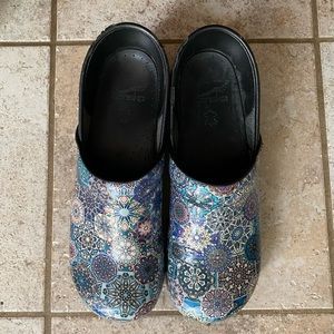 Dansko Women’s Professional Clog